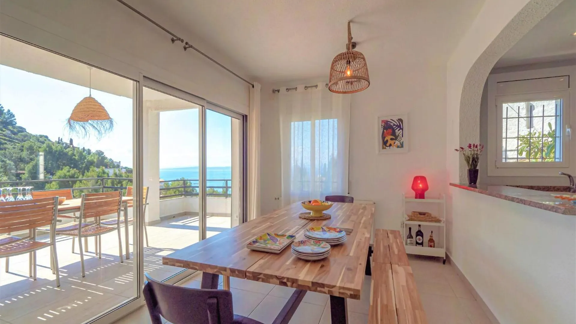 Apartment With Private Pool Roses Spagna
